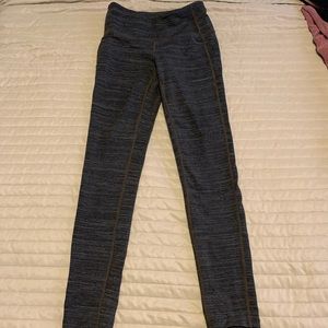 Athlete xxs gray leggings fits more like xs